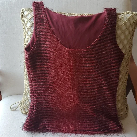 Top - Picture 2 of 2